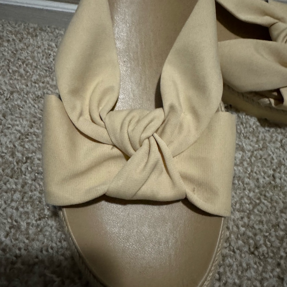 Naturalizer Sandals - Picture 3 of 5